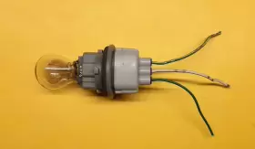 9006981003 TOYOTA Corner Light Lamp Front Turn Signal Bulb #2