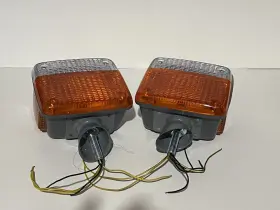 81510-69035 TOYOTA Land Front Turn Signal Lamp Light FJ40