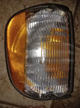 AM-1154508873 AM AUTOPARTS Corner Marker Parking Light Rh