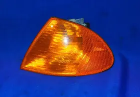 1315106144 BMW Front Left Driver Turn Signal Lens Indicator