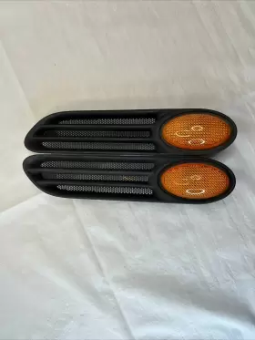 1515593 BMW Mini Ns Wing Indicator Scuttle Grill Repeaters