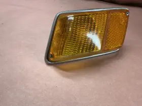 63131358582 BMW Right Turn Signal Indicator Flasher E12 528I