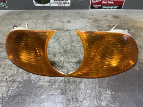 6904300 BMW Convertible Set Front Turn Signal Light Lamp E46