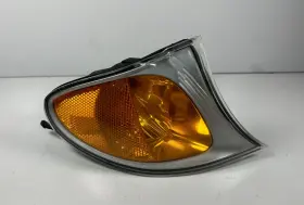 6915384 BMW Passenger Turn Signal Corner Lamp E46 330I 325I