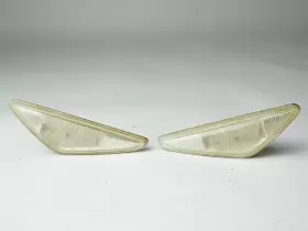 69474910 BMW Turn Signal Light Lamp Left Right Fender Set E46