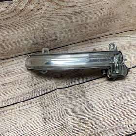 7280772-06 BMW Mirror Turn Signal Indicator Right F30 328I X1