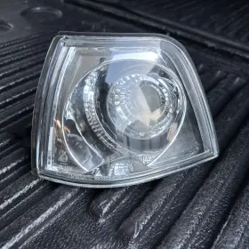 SK3322-E36 BMW Indicator Flashing Light Front Left Glass