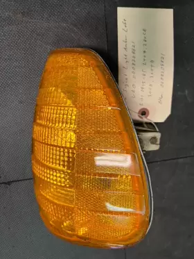 1305233002 BOSCH Front Left Driver Turn Signal Lens W123