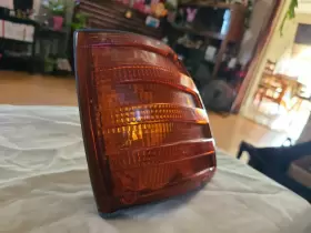 1305233030 BOSCH Right Turn Signal Parking Lamp W116 280SE #3