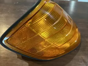 1305233935 BOSCH Benz Front Right Turn Signal W140 Mercedes
