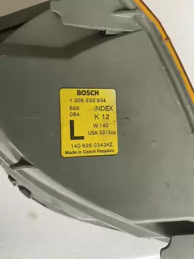140-826-03-43 BOSCH Lh Front Turn Signal Blinker Light W140 #3