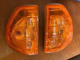 A0008207321 BOSCH Benz Nos Turn Signal Lights W123 Mercedes