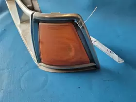 116-02074BL BUICK Corner Light Marker Fender Century Park #2