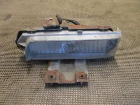 5960955 BUICK Lh Turn Signal Parking Light Electra Wildcat