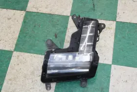 116-CADILLAC CADILLAC Dmg Front Bumper Passenger Right Rh Fog