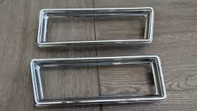 1490832 CADILLAC Rh Turn Signal Bezels Lh