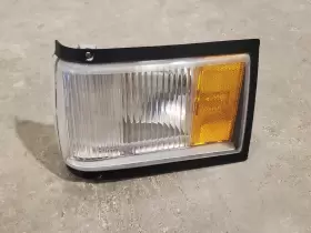 16507231 CADILLAC Fleetwood Lh Turn Signal Corner Light Fwd #2