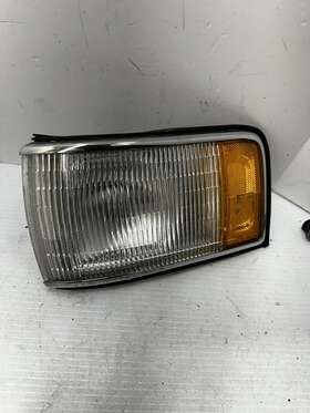 16517844 CADILLAC Corner Turn Signal Light Lh Driver Deville