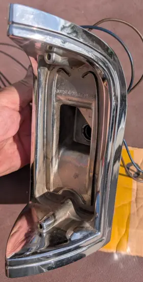 916595 CADILLAC Nos Left Front Parking Signal Lamp Eldorado