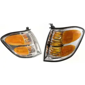 PLX-M0-TY717-B000L CARLIGHTS360 Signal Lights Driver Rh Bulbs