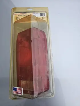 BB1104FO2 CARQUEST Right Tail Light Passenger Ford Ranger