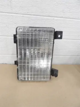 00915272 CHEVROLET Citation Lamp Turn Signal Rh Passenger 00915272 CHEVROLET Citation Lamp Turn Signal Rh Passenger