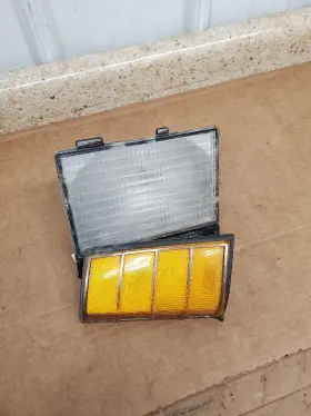 116-00218L CHEVROLET Driver Corner Light Lamp Turn Signal