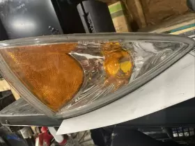 116-02180R CHEVROLET Passenger Corner Light Lamp Turn Signal