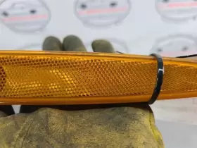 116-02430R CHEVROLET Rh Passengers Marker Light Amber C6 #3