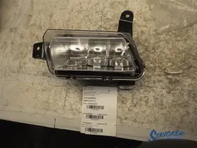 116.GM8M24 CHEVROLET Driver Fog Light 1500 Silverado Trail