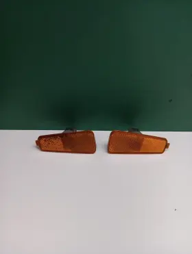 26532465A CHEVROLET Hhr Bumper Front Left Right Marker Light #2
