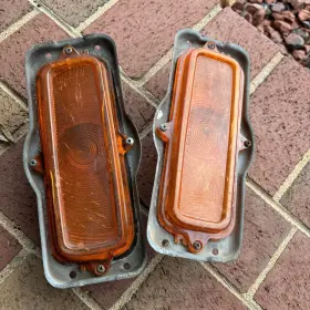 5950666 CHEVROLET Hood Parking Turn Signal Light Lens Housing