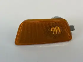 95186926 CHEVROLET Bumper Front Left Driver Marker Light Lamp #3