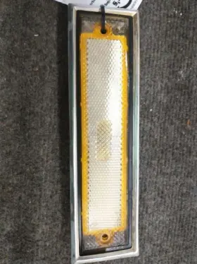 SUBCHEV20 CHEVROLET TRUCK Passenger Corner Light Park Blazer