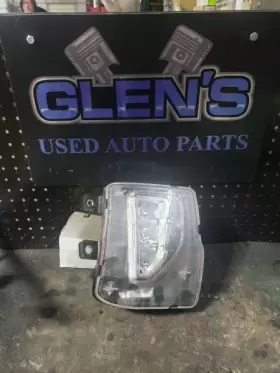116-03613R CHEVROLET TRUCK Passenger Corner Light Fog Lamps