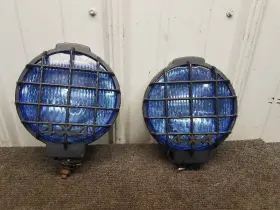 Chevrolet Truck 116.gm8f99 1999 Suburban A/m Fog / Front Lamps Chevrolet Truck 116.gm8f99 1999 Suburban A/m Fog / Front Lamps