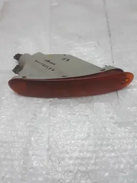 116-60359R CHRYSLER Rh Right Passenger Turn Signal Lamp Light