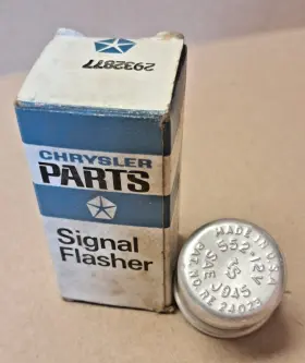 2932877 CHRYSLER Signal Flasher Volt Prong Nos Dodge