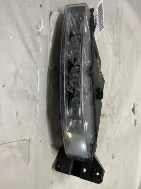 68214428AA CHRYSLER Charger Fog Turn Light Lamp Right Led