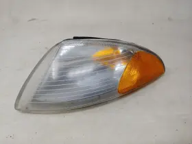 116-00989 DODGE Left Corner Lamp Turn Signal Light Intrepid
