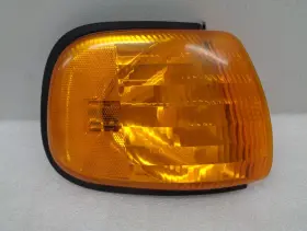 55076526 DODGE Van Right Corner Light Turn Signal 1500 Ram