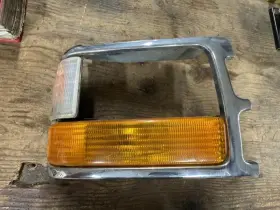 116-00885R DODGE TRUCK Passenger Corner Light Lamp Turn Park