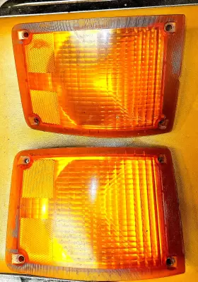 OAP20211021A69 DORMAN Front Driver Passenger Marker Lights