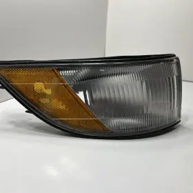041-5700R EAGLE Mits Right Turn Signal Mirage Summit #2
