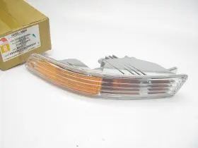 HD153-B000R EAGLE EYES Front Right Turn Signal Light Lamp
