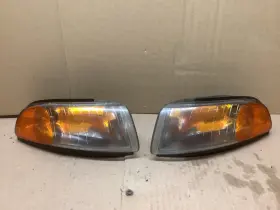 4601361 EAGLE VISION Corner Marker Turn Signal Light Set Left