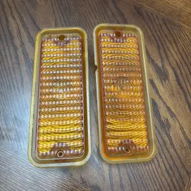 11014Y GM Front Amber Parking Light Lens C10 Chevy
