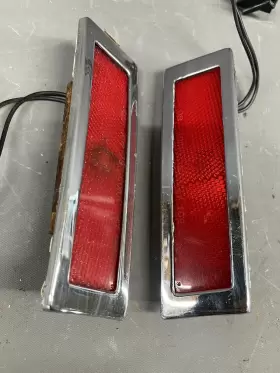 12004751 FORD Fleetwood Turn Signal Marker Light Lamp Lens #2