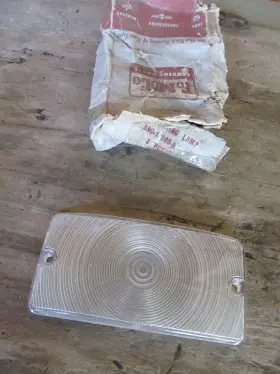 B9C-13208-A FORD Nos Parking Light Lamp Lens F-100 F-250 B9C-13208-A FORD Nos Parking Light Lamp Lens F-100 F-250