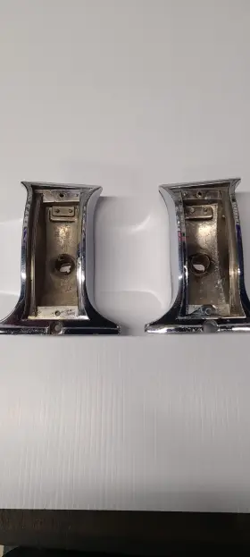 FEK13215B-FEK13216C FORD Front Parking Lamp Bezels Mercury